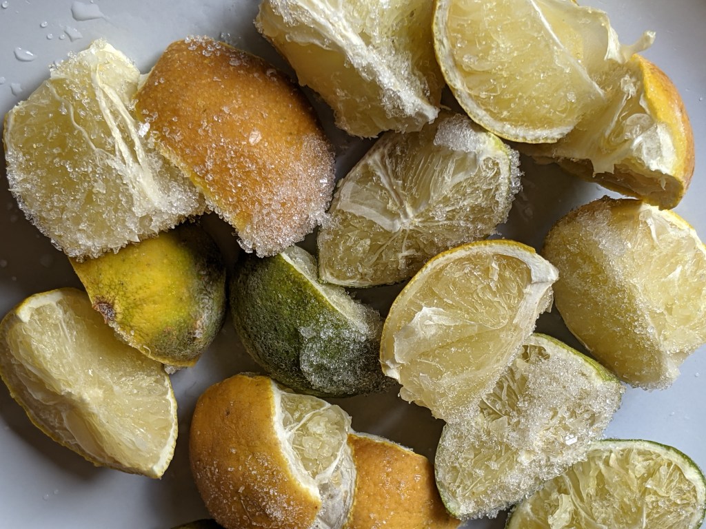 Frozen chopped citrus fruit
